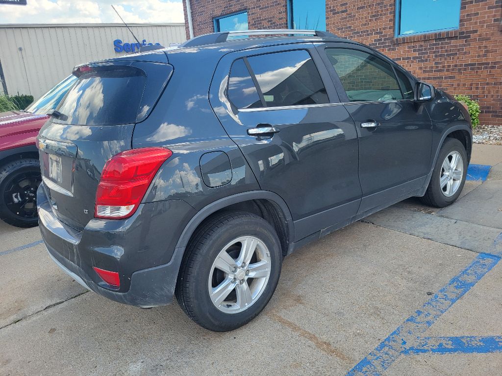 2018 Chevrolet Trax LT photo 3