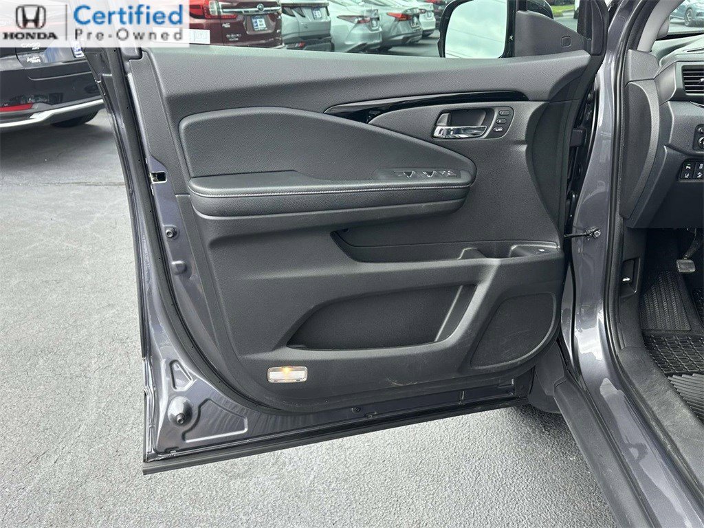 2020 Honda Ridgeline RTL-E photo 28