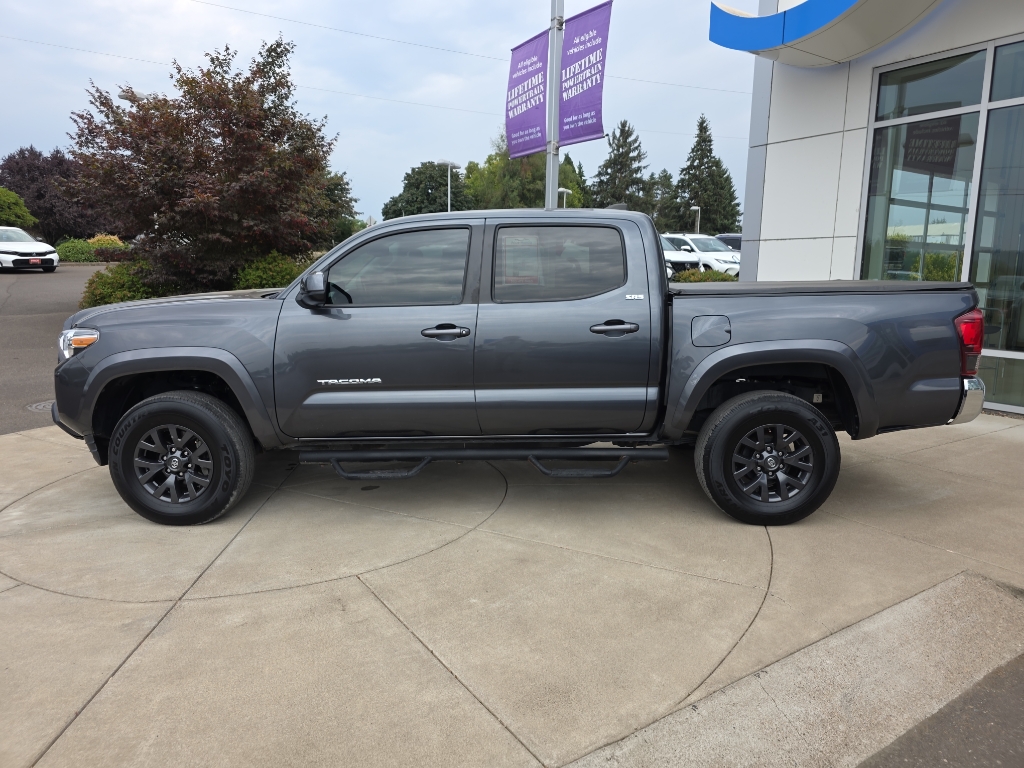 2022 Toyota Tacoma SR5 photo 2