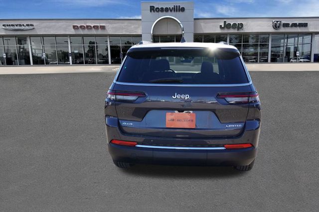 2025 Jeep Grand Cherokee Limited photo 3