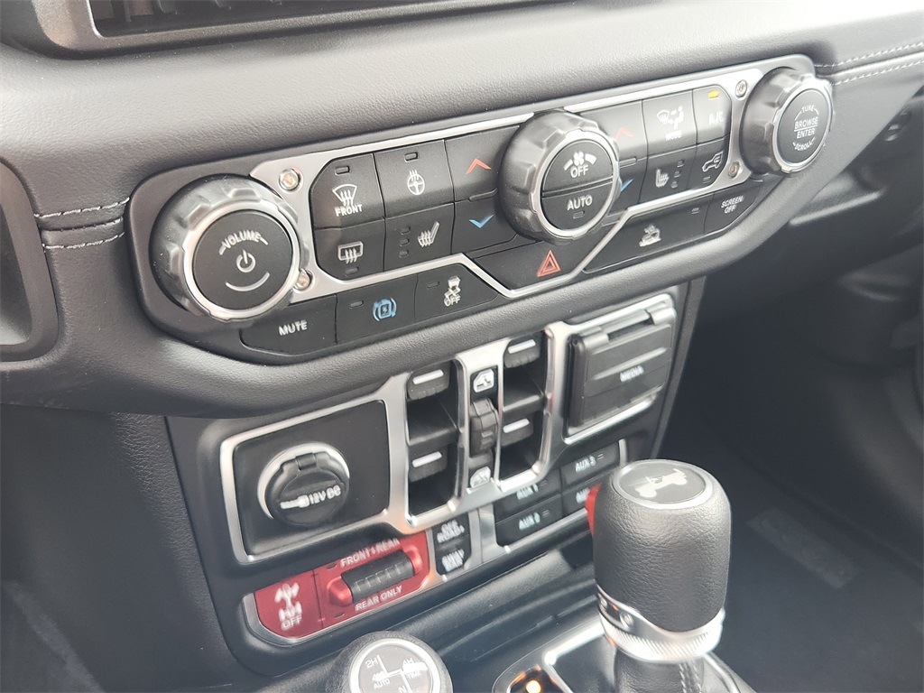 2025 Jeep Wrangler Rubicon 4xe photo 15