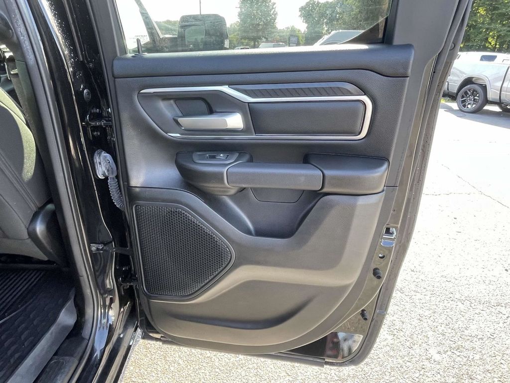 2025 Ram 1500 Big Horn Lone Star photo 17