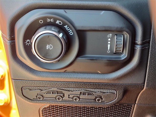 2025 Jeep Wrangler Rubicon photo 22