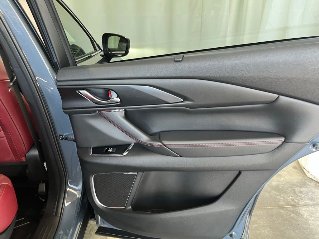 2023 Mazda CX-9 Carbon photo 14