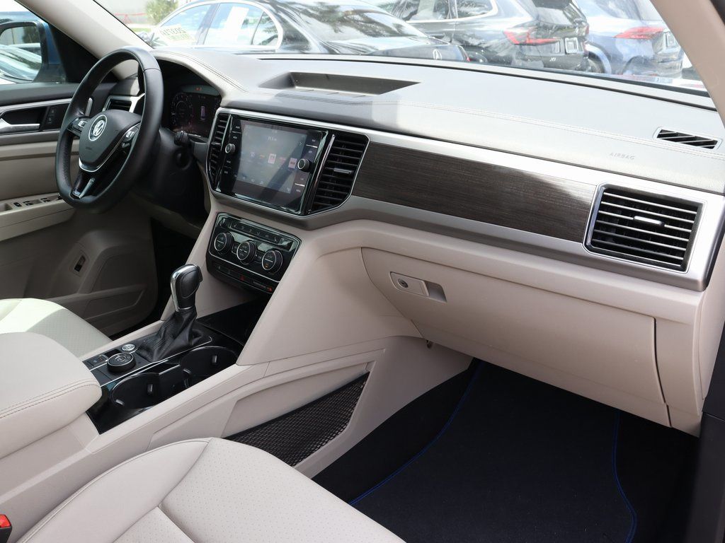 2019 Volkswagen Atlas SEL photo 20