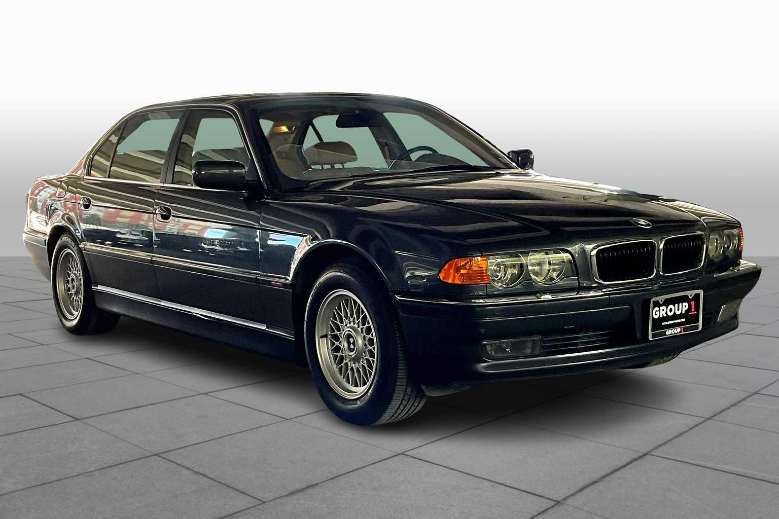 2000 Bmw 740iL 7-Series photo 2