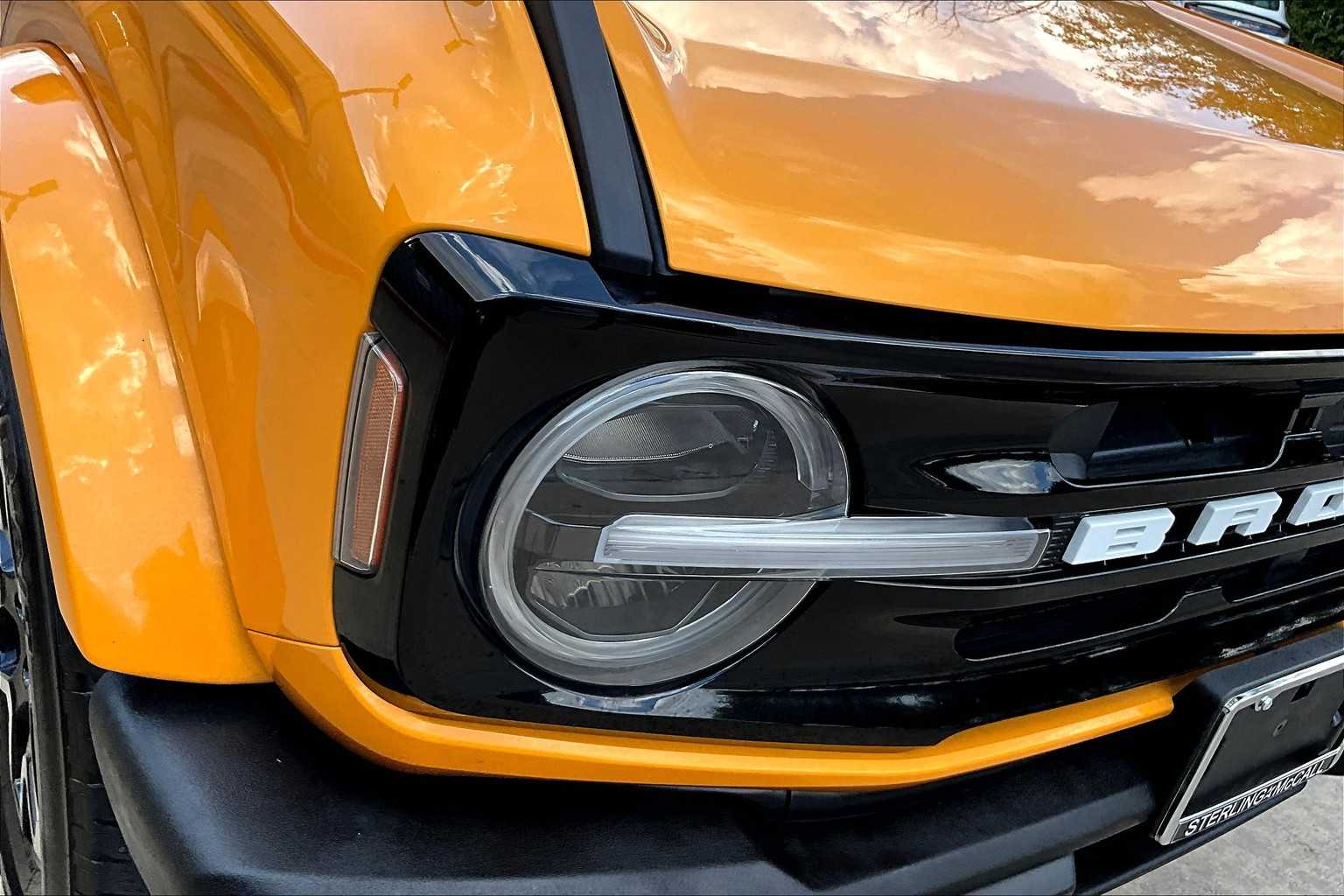 2022 Ford Bronco Outer Banks photo 25