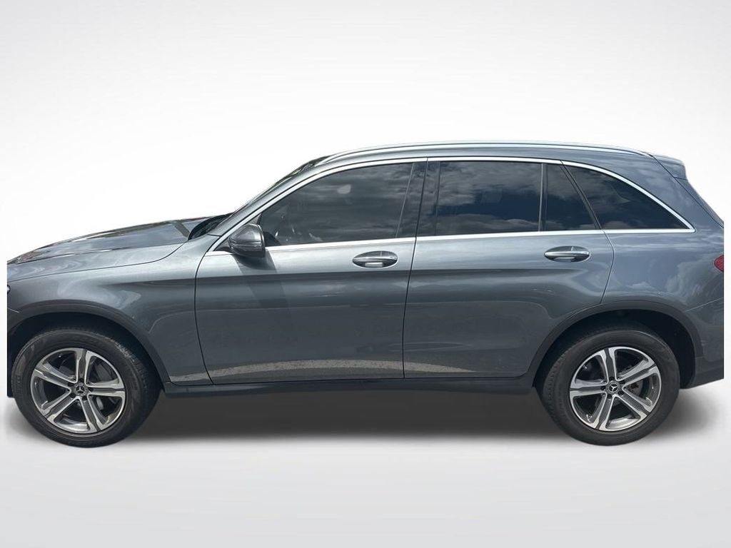 2018 Mercedes Benz GLC 300 4MATIC photo 4