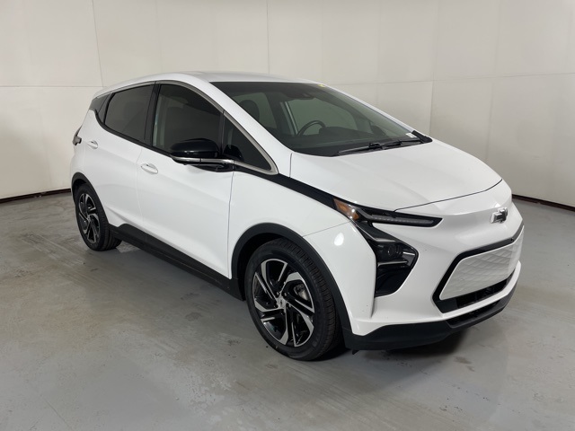 2023 Chevrolet Bolt EV 2LT photo 2