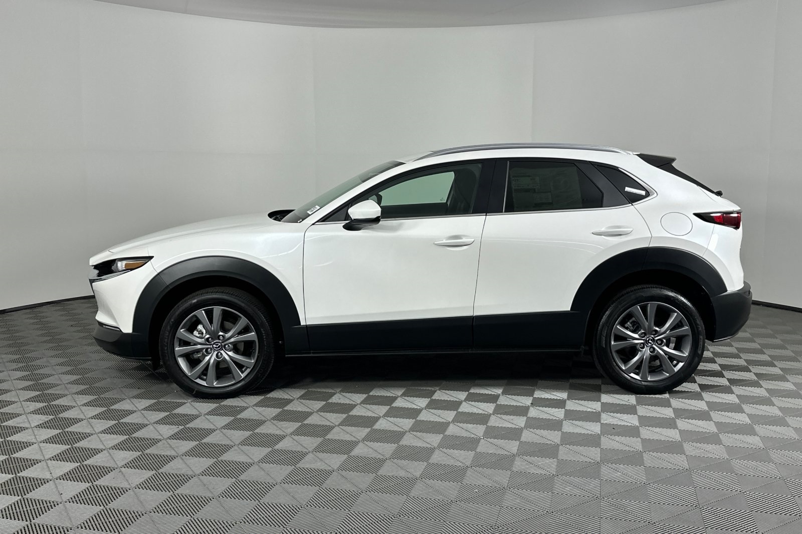 2025 Mazda CX-30 2.5 S Preferred photo 7
