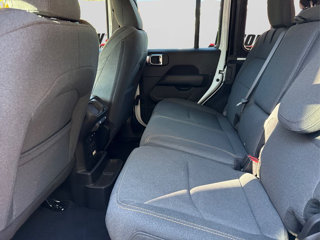 2024 Jeep Wrangler Sahara 4xe photo 2