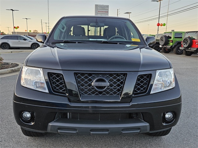2021 Nissan Frontier SV photo 2