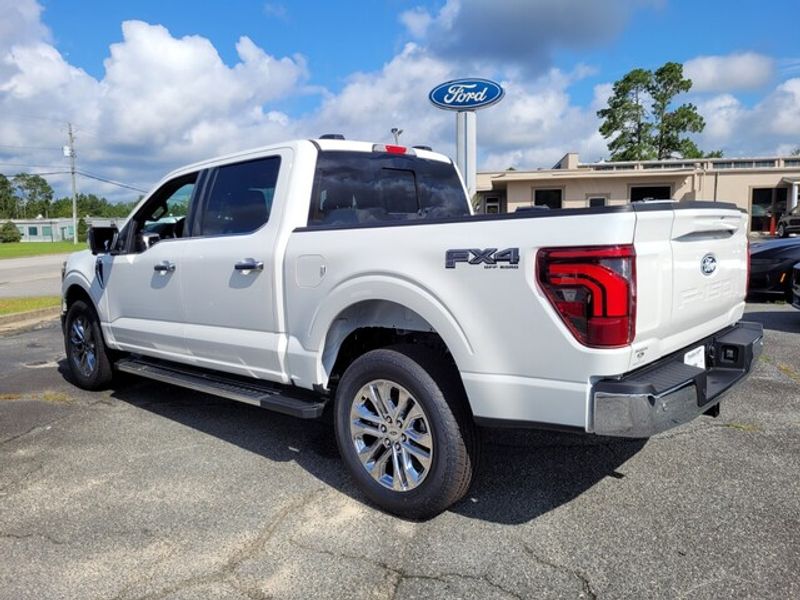 2025 Ford F-150 Lariat photo 7