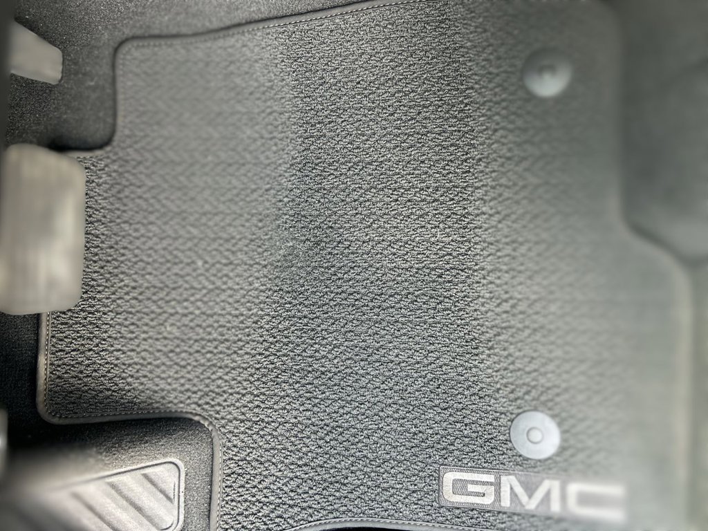 2023 Gmc Yukon XL SLT photo 22