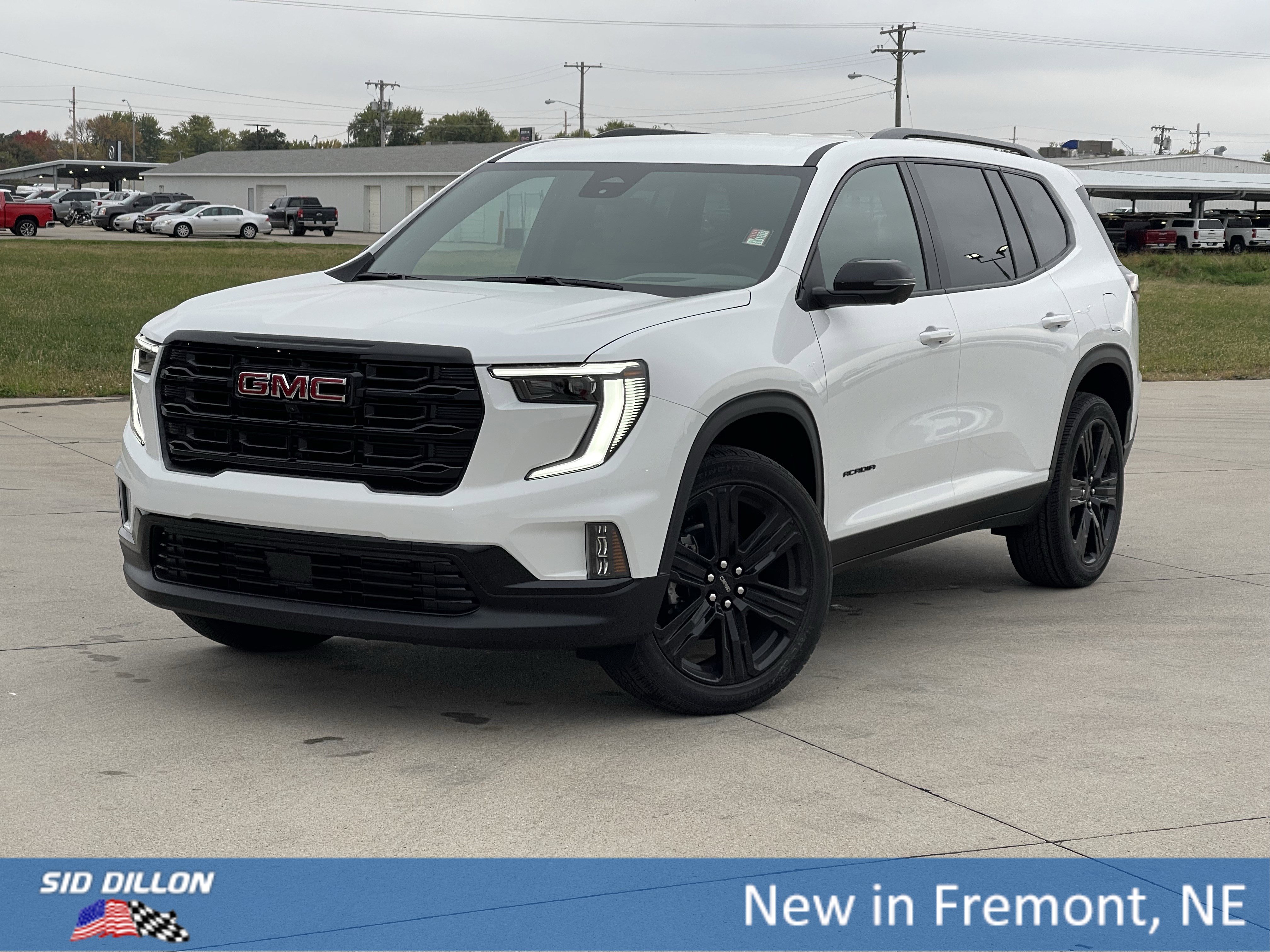 2026 GMC Acadia Elevation's photo