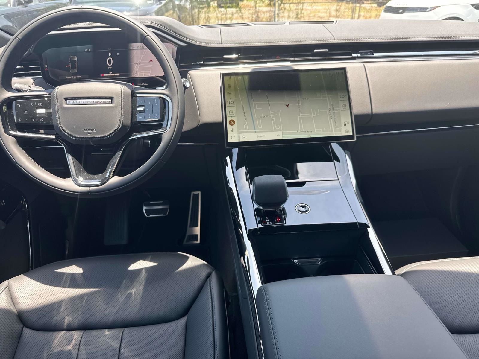 2025 Land Rover Range Rover Sport SE photo 8