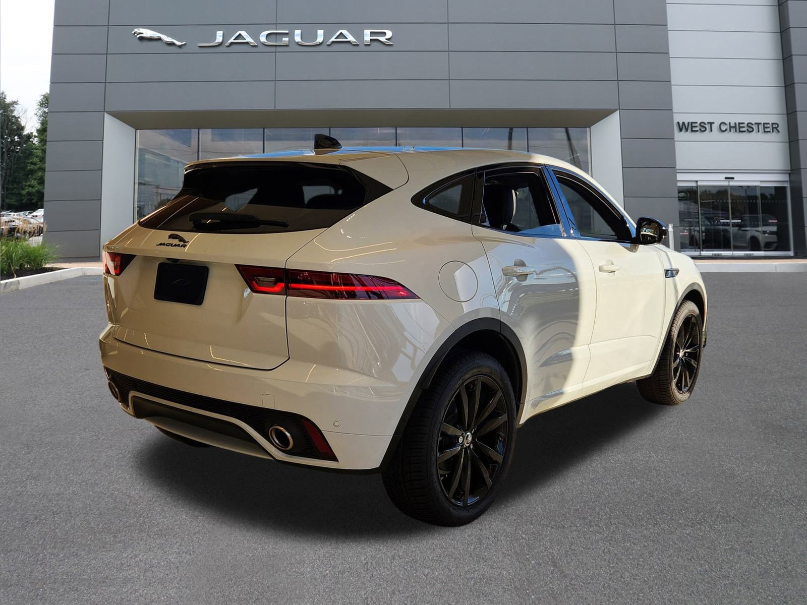 2024 Jaguar E-PACE P250 photo 4