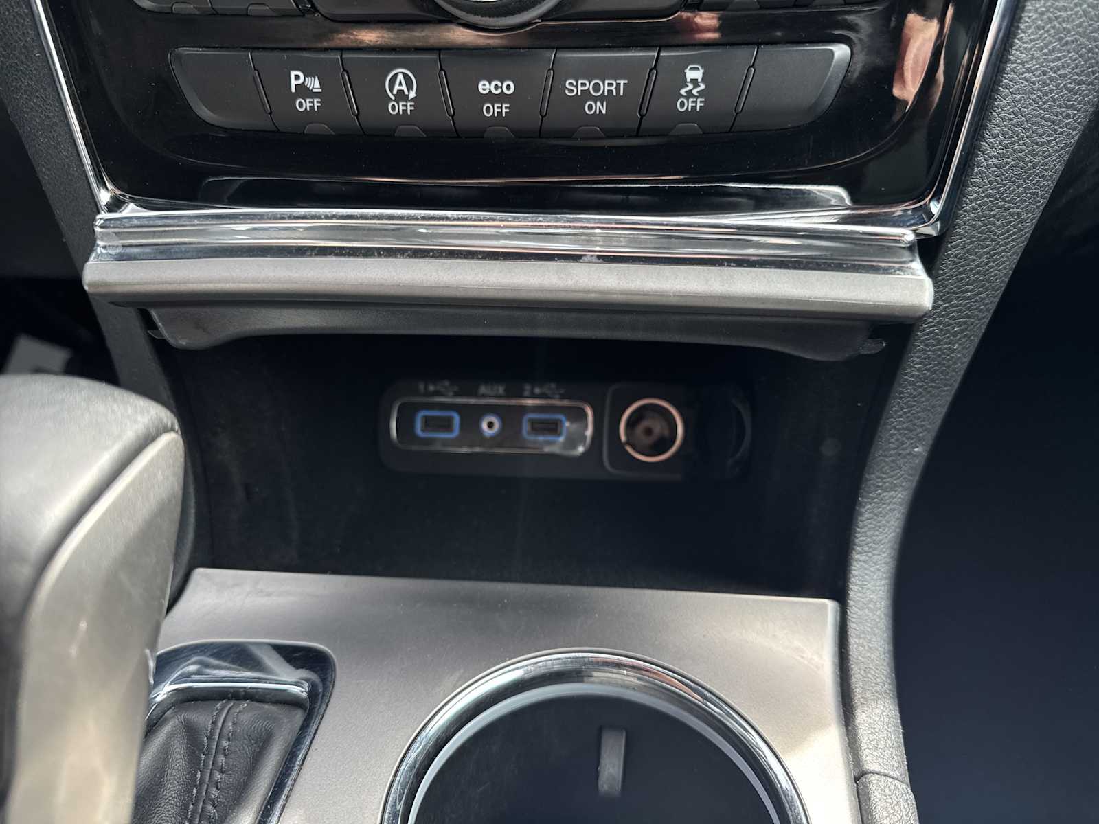 2021 Jeep Grand Cherokee Laredo X photo 29