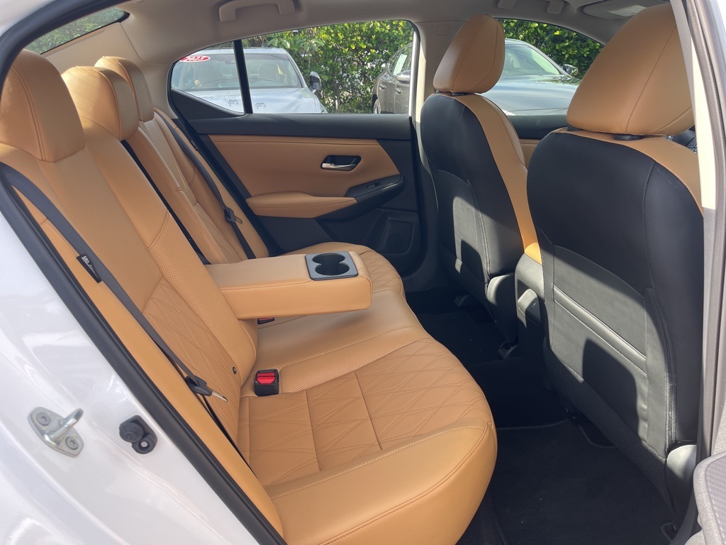 2023 Nissan Sentra SV photo 17