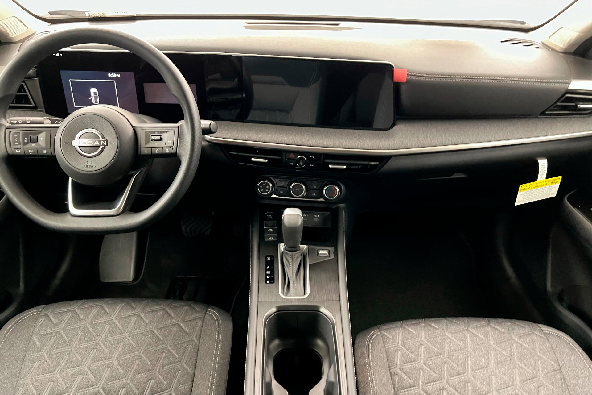 2025 Nissan Kicks SV photo 12