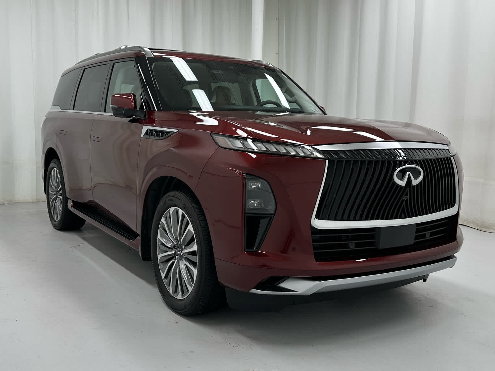 2025 INFINITI QX80 Sensory 4WD's photo
