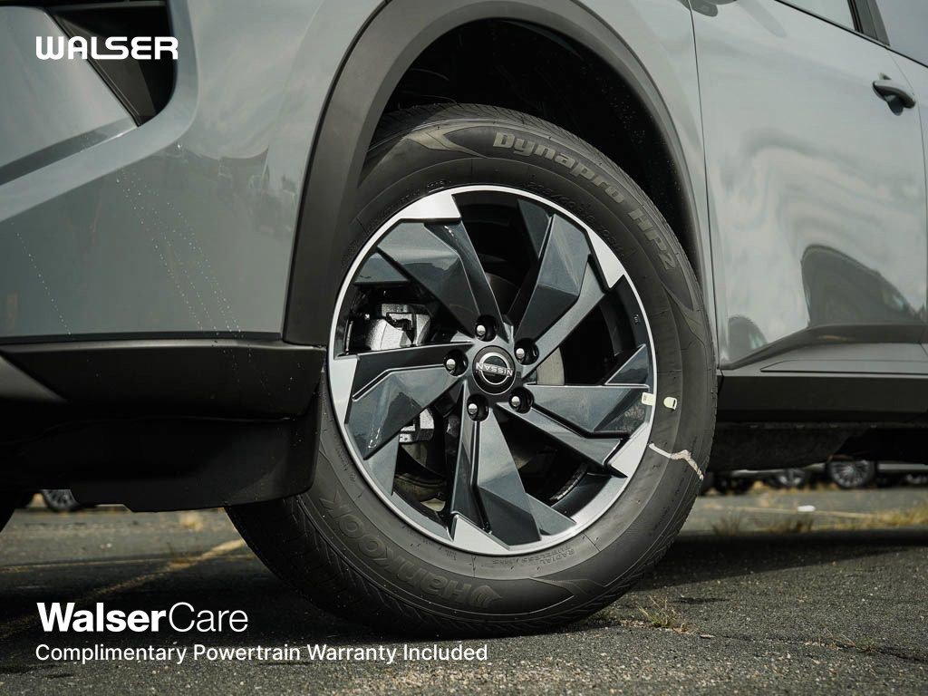 2026 Nissan Rogue SV photo 5