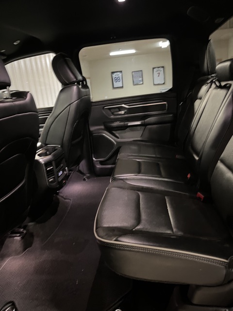 2024 Ram 1500 Laramie photo 10