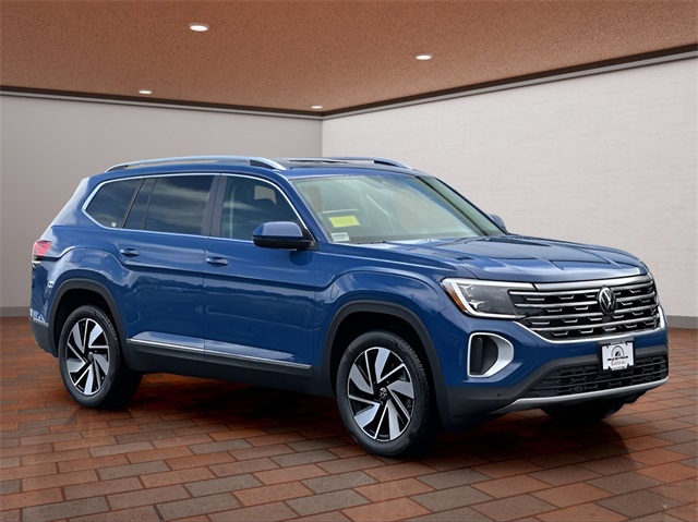 2026 Volkswagen Atlas SEL's photo