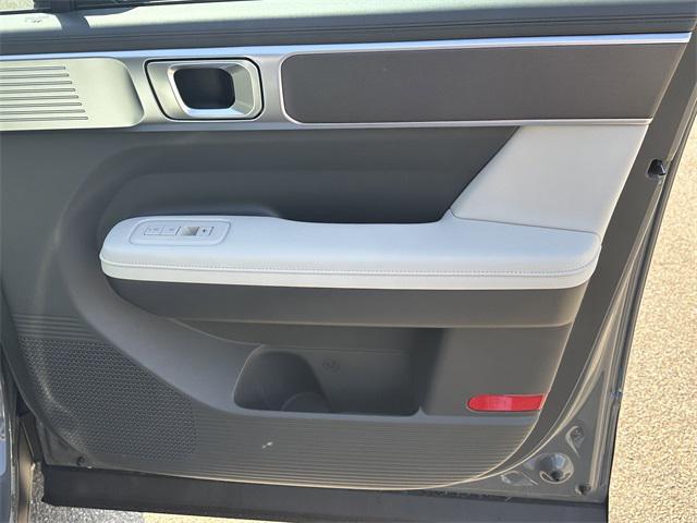 2025 Hyundai Santa Fe SEL photo 14