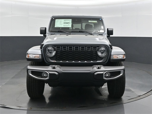 2025 Jeep Gladiator Sport S photo 3