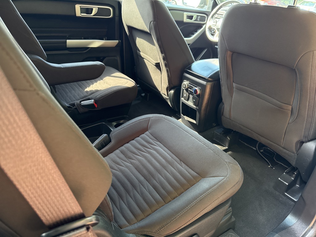 2021 Ford Explorer XLT photo 20