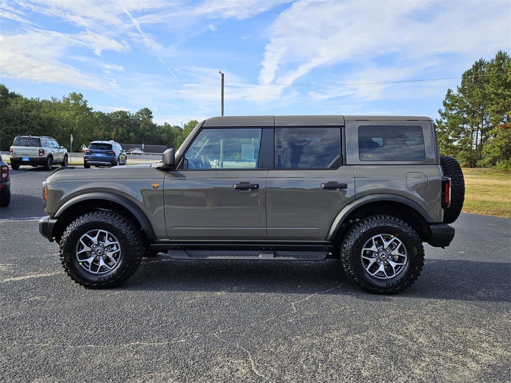 2025 Ford Bronco Badlands photo 4