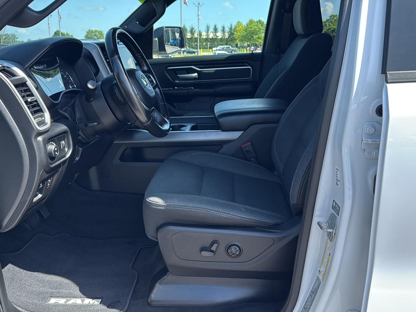 2021 Ram 1500 Big Horn photo 9