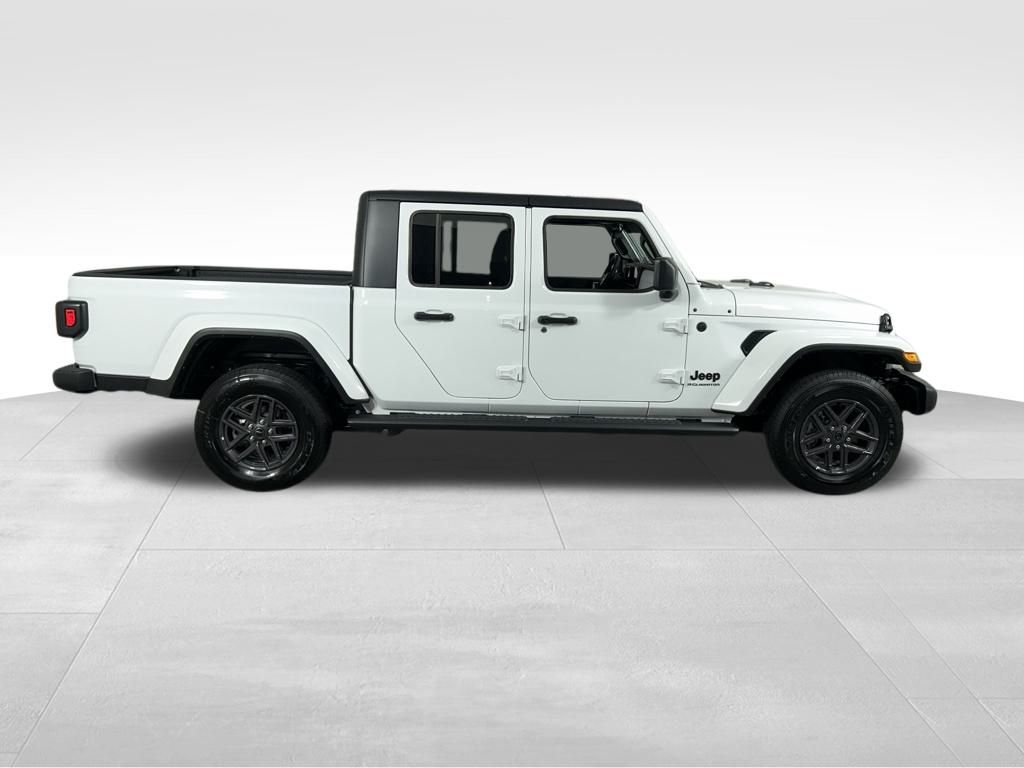 2024 Jeep Gladiator Sport S photo 5