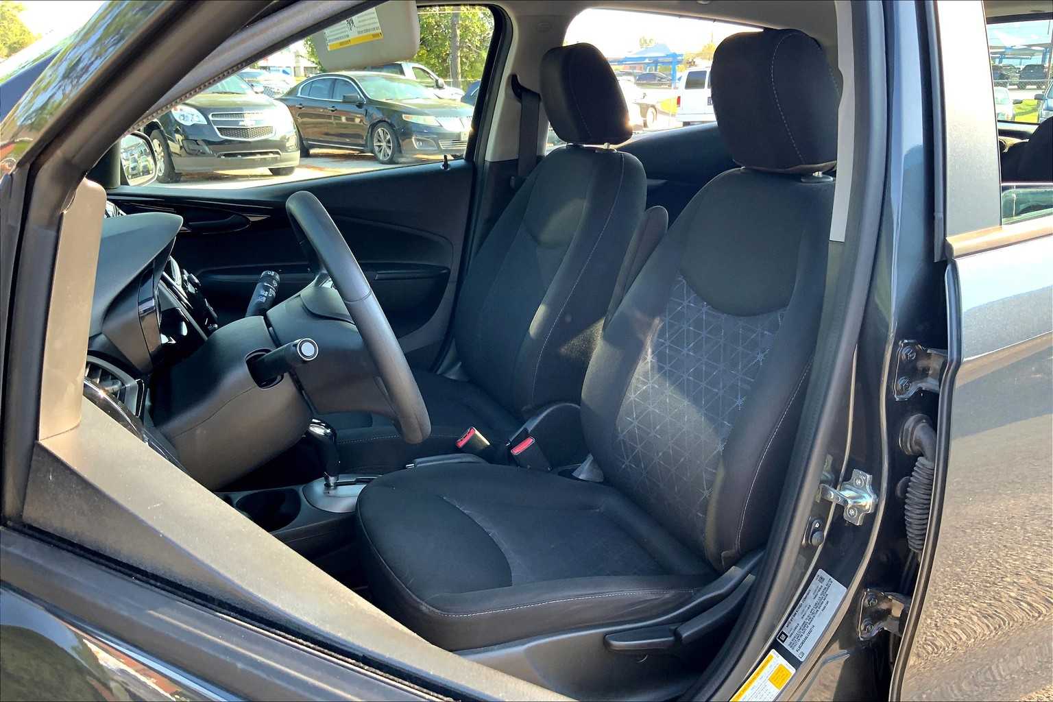 2020 Chevrolet Spark 1LT LT photo 7
