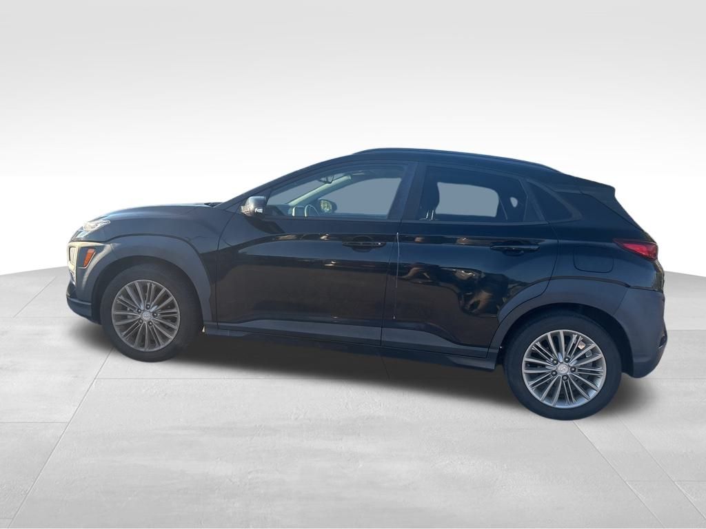 2020 Hyundai Kona SEL Plus photo 2