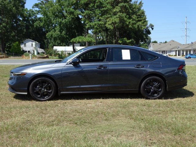 2025 Honda Accord SE photo 3