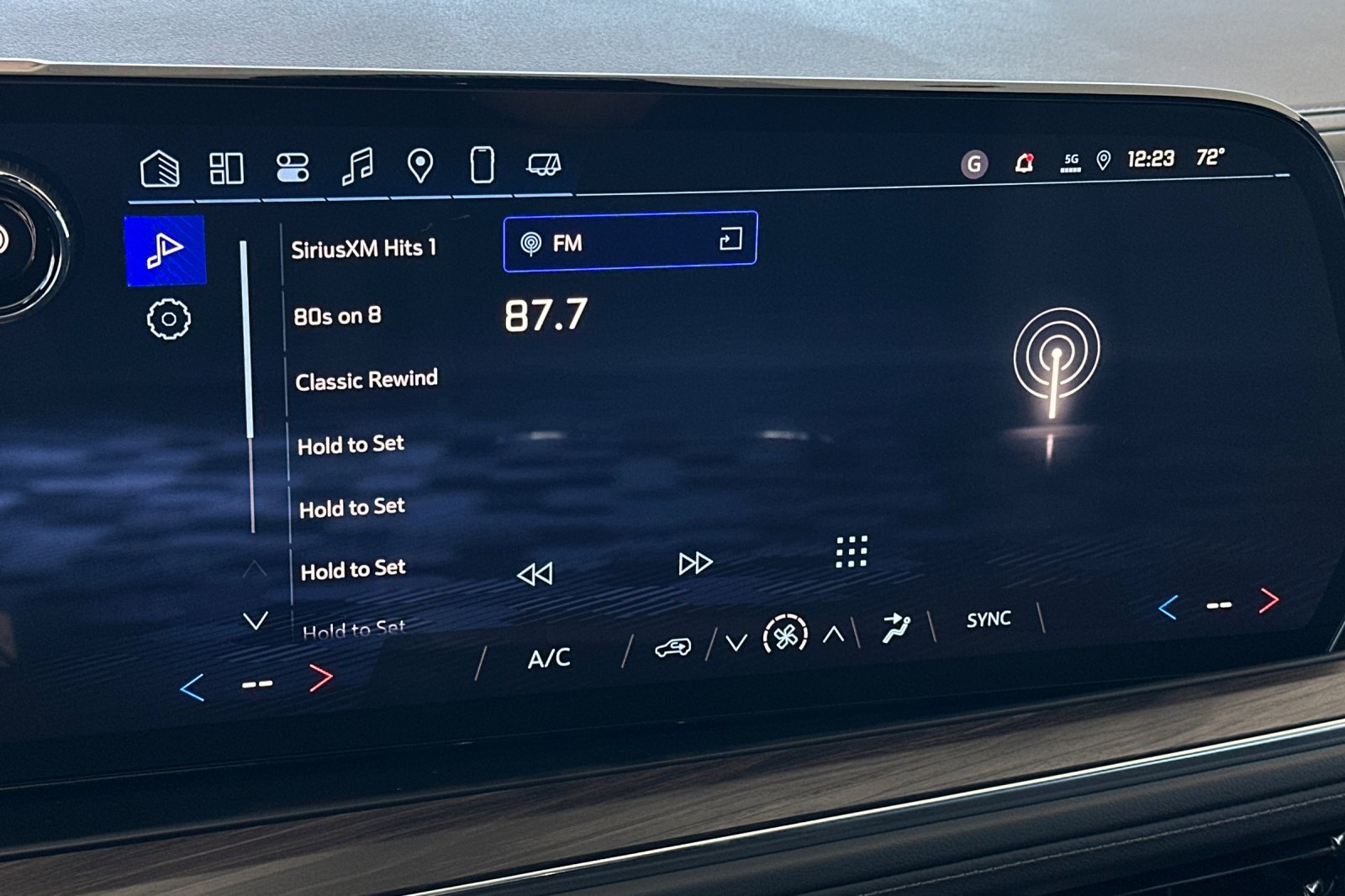 2025 Chevrolet Tahoe LS photo 18
