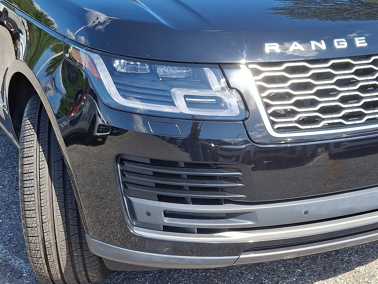 2020 Land Rover Range Rover P525 HSE photo 13