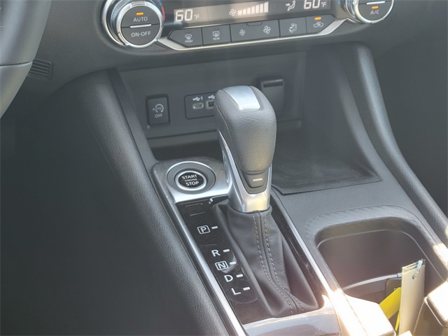 2025 Nissan Sentra SV photo 23