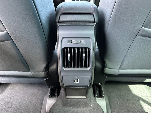 2025 Dodge Hornet GT photo 13