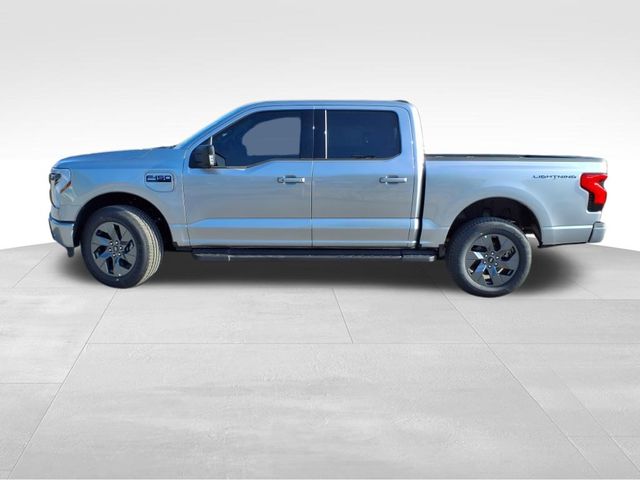 2025 Ford F-150 Lightning photo 3