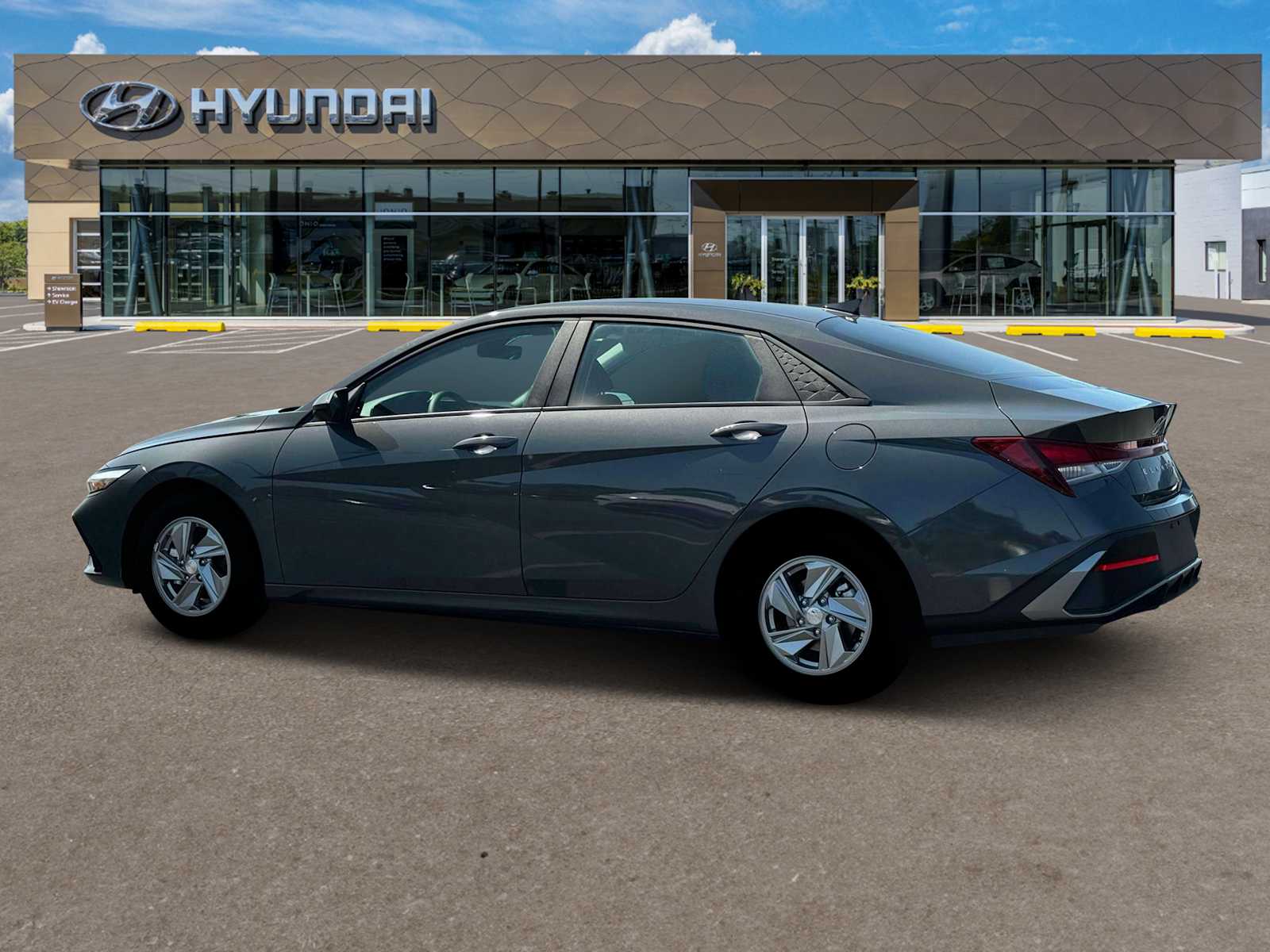 2025 Hyundai Elantra SE photo 3