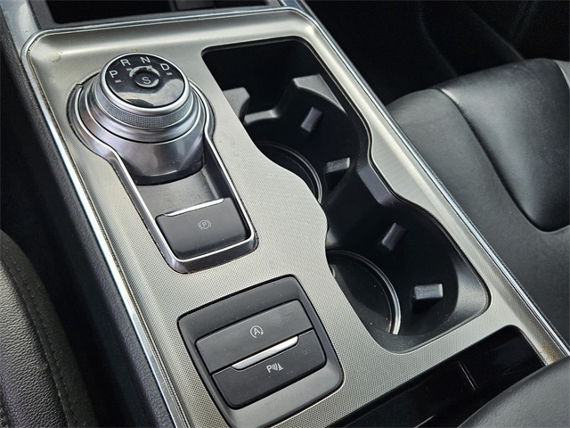 2022 Ford Edge Titanium photo 15