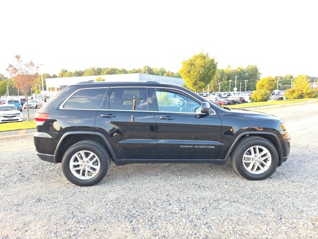 2017 Jeep Grand Cherokee Laredo photo 6