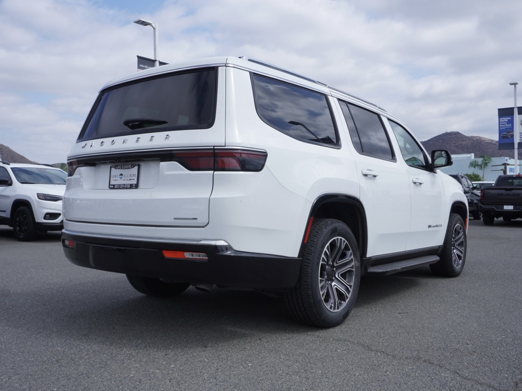 2024 Jeep Wagoneer Series II photo 3