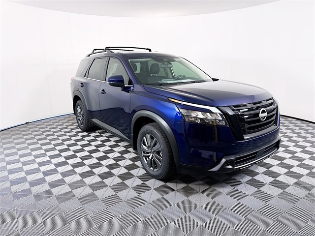 2025 Nissan Pathfinder SV's photo