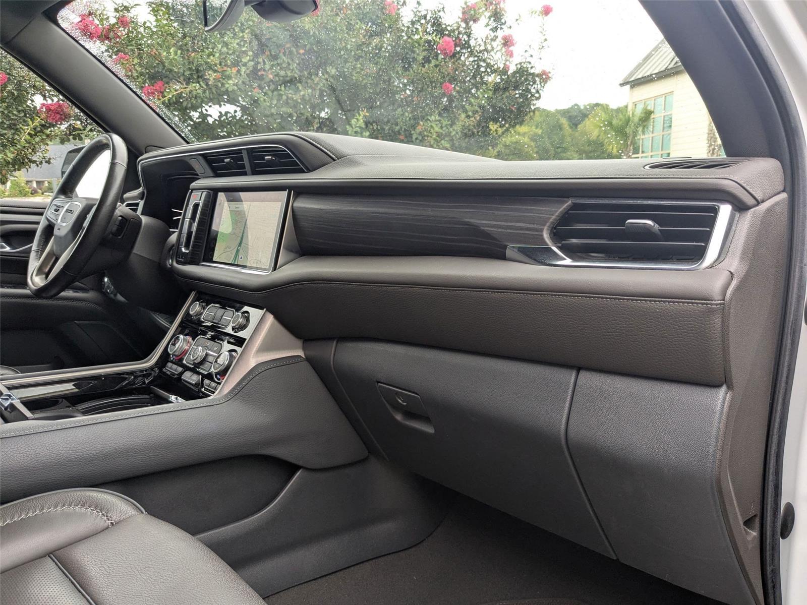 2022 Gmc Yukon Denali photo 9