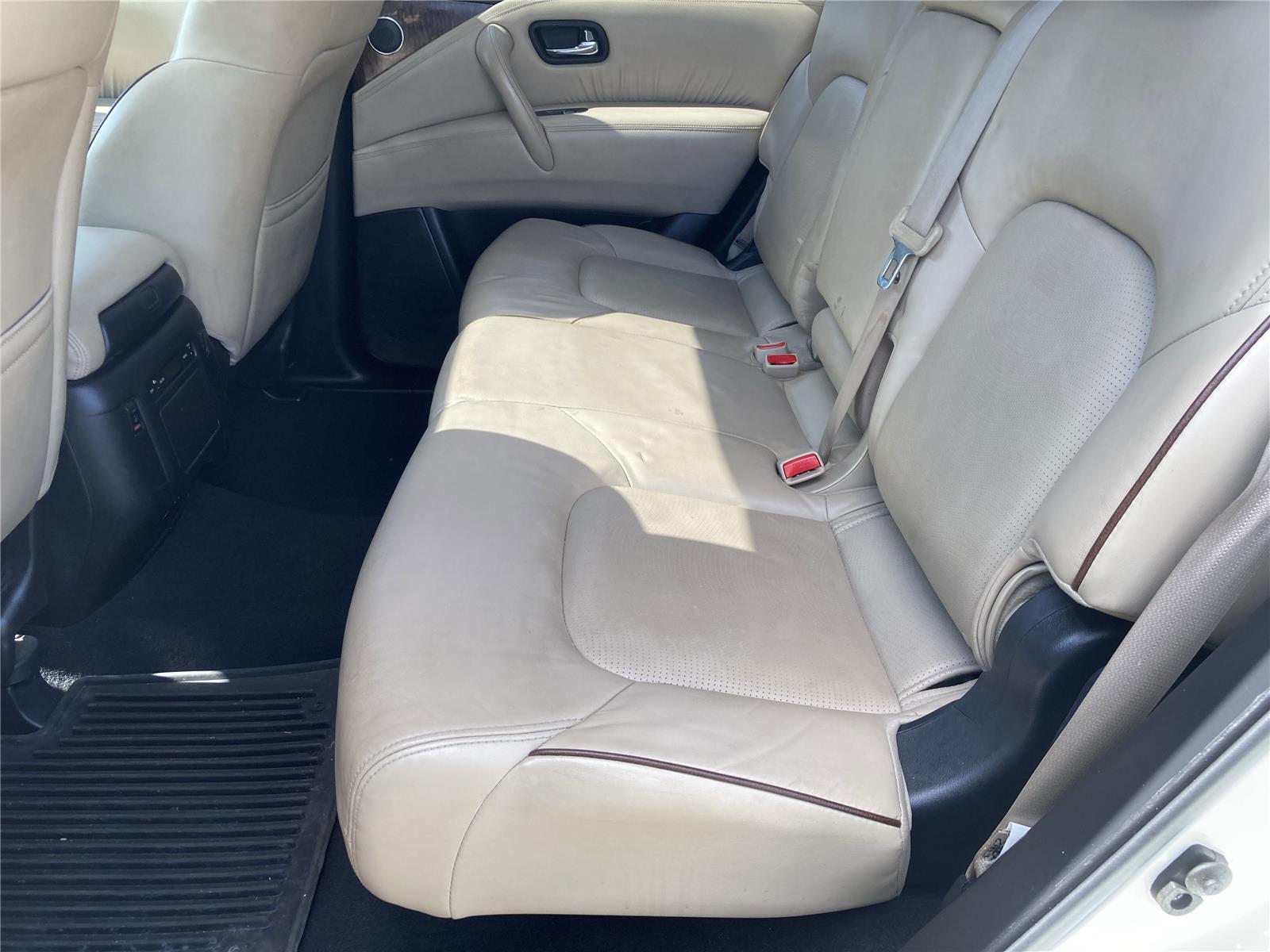 2017 Nissan Armada Platinum photo 23