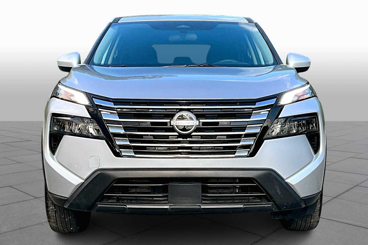 2025 Nissan Rogue SV photo 3